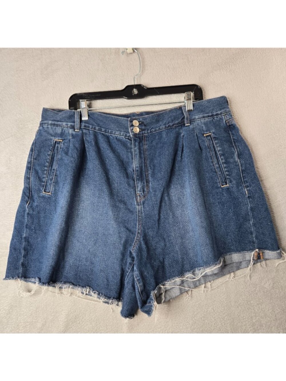 American Eagle 20 Mom Shorts Denim Jean Shorts Raw Hem Cut off Festival Party - Picture 11 of 11